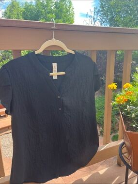 Black Flutter Sleeve Top
